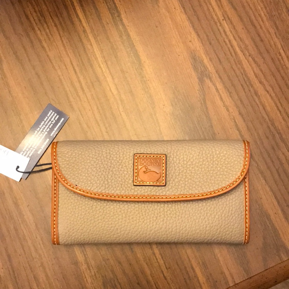 Dooney & Burke wallet
